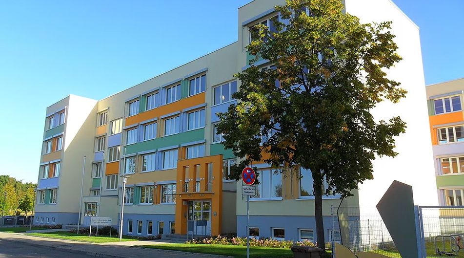 Das Schulgebäude der Grundschule am Mueßer Berg